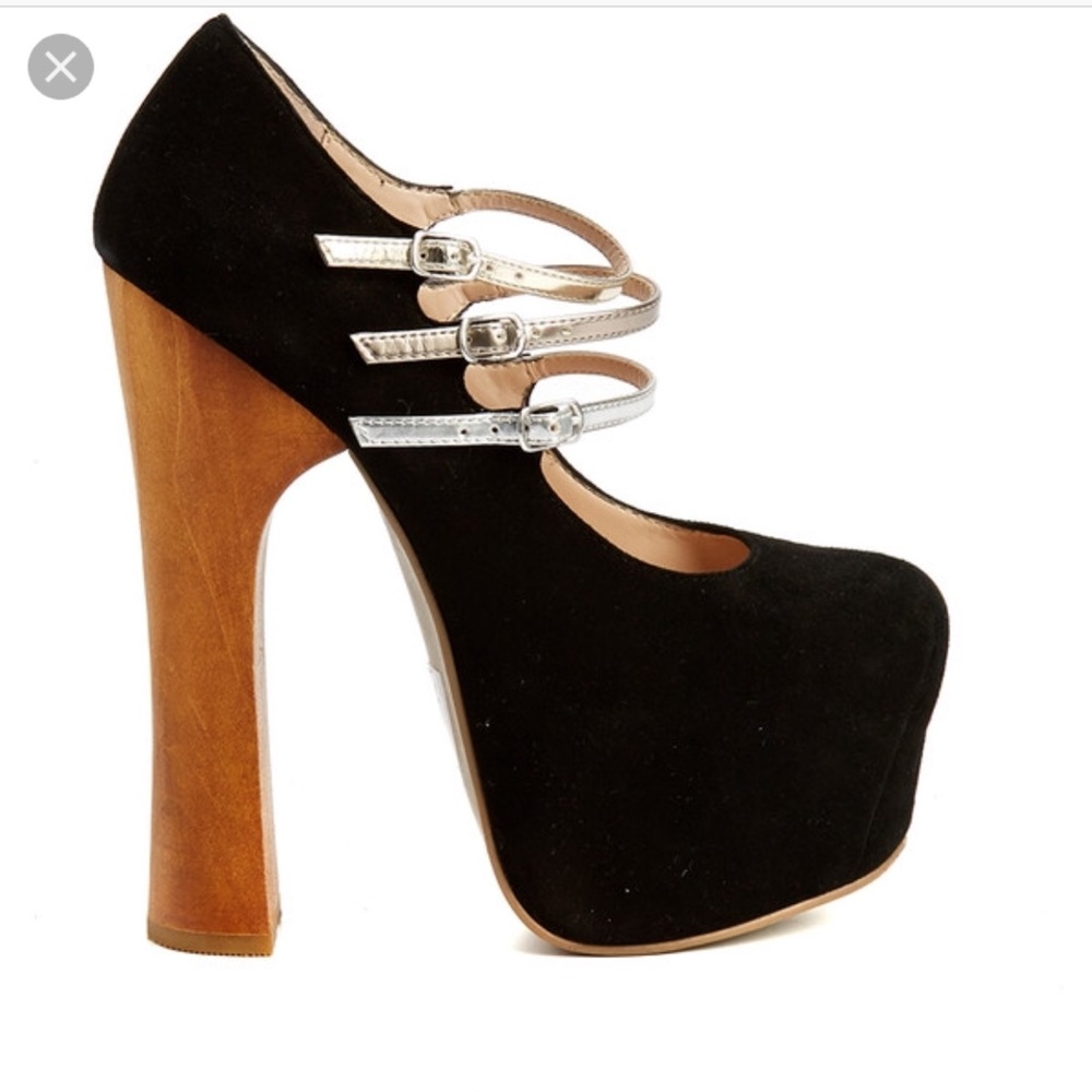 Dolce vita DV8 black Suede heel